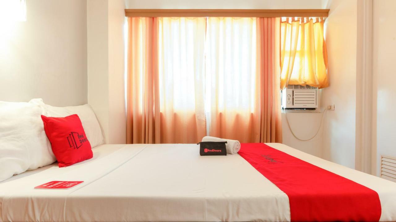 Reddoorz @ Paterno Street Tacloban Hotel Exterior foto