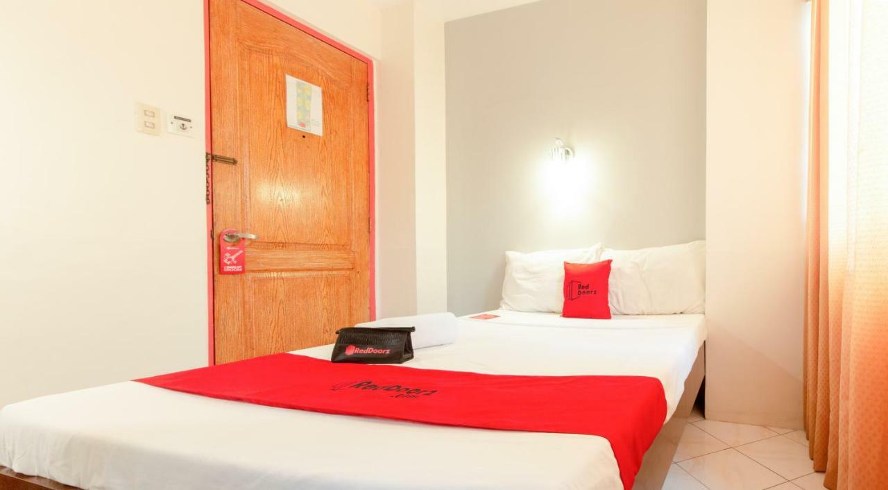 Reddoorz @ Paterno Street Tacloban Hotel Exterior foto